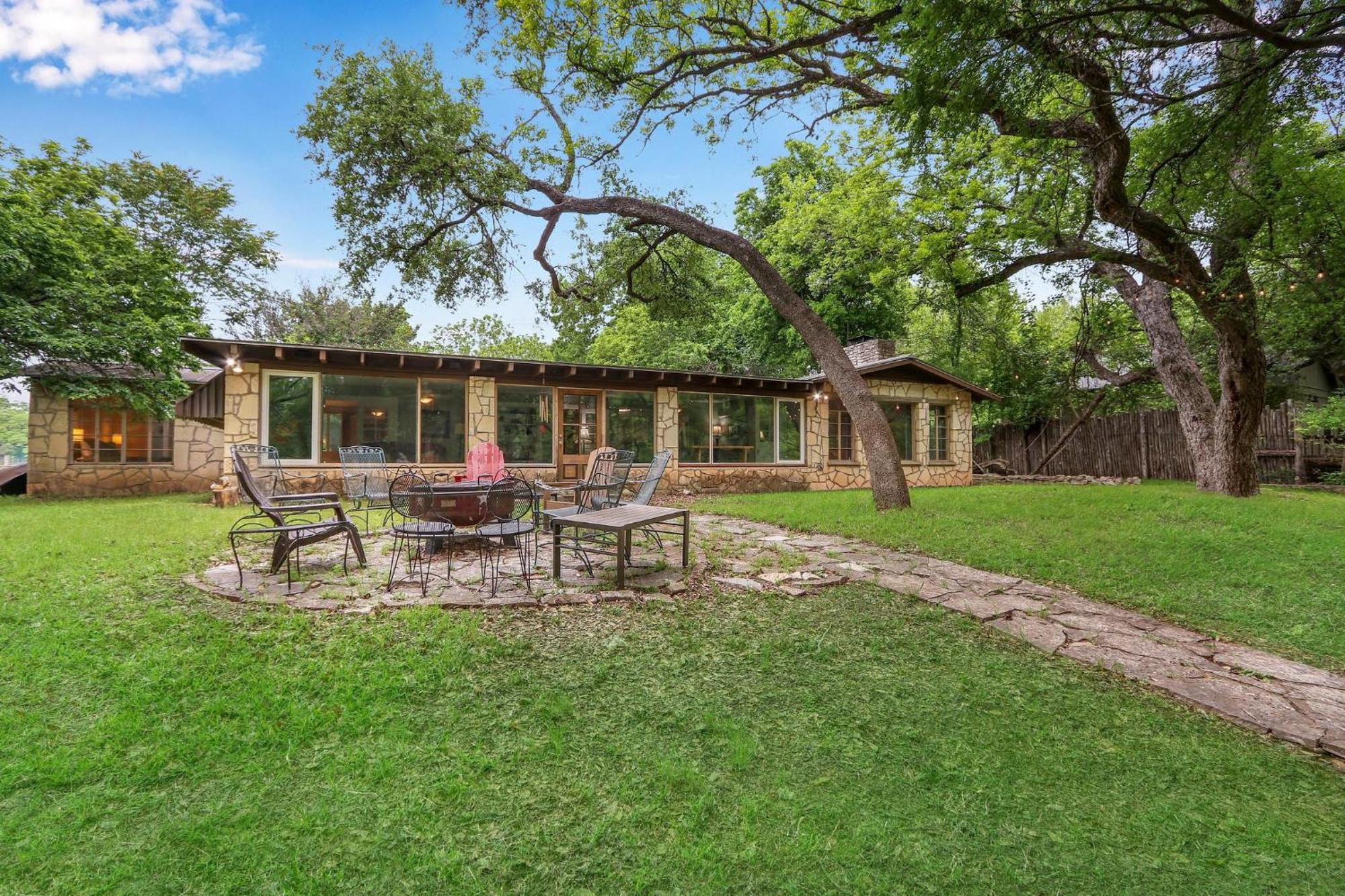 Rock House On Cypress Creek Villa Wimberley Exteriör bild