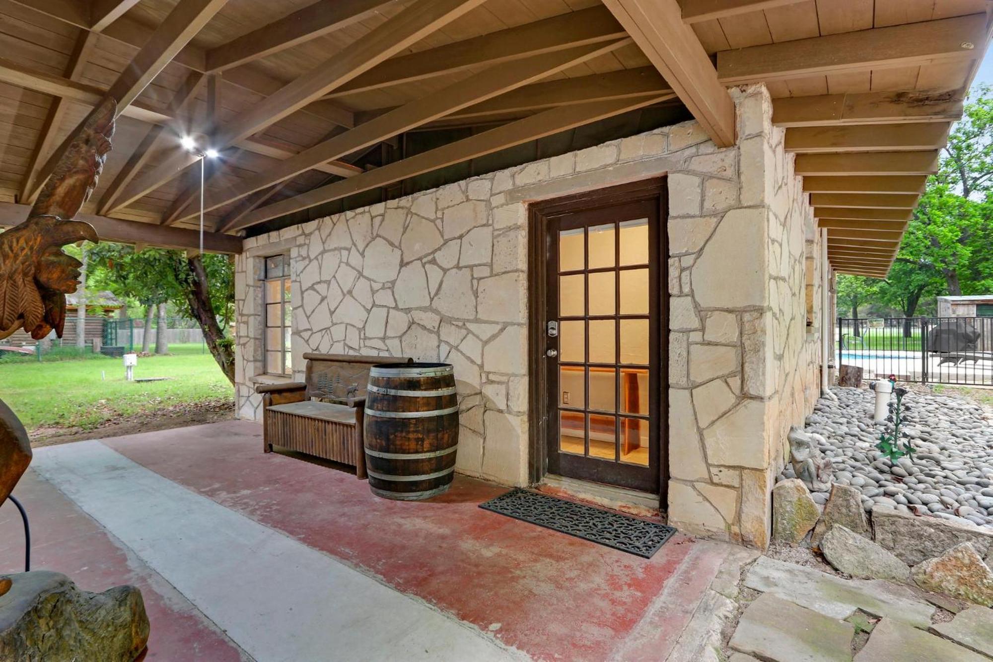 Rock House On Cypress Creek Villa Wimberley Exteriör bild