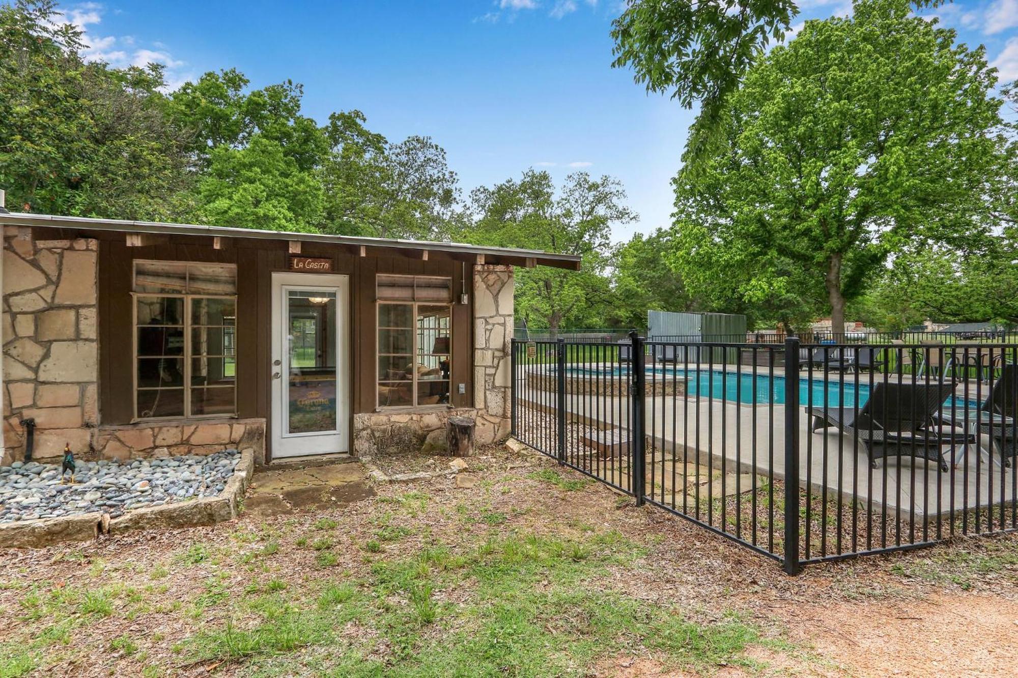 Rock House On Cypress Creek Villa Wimberley Exteriör bild